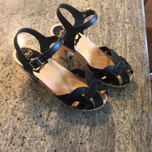 Swedish Hasbeen Pearl Sky High